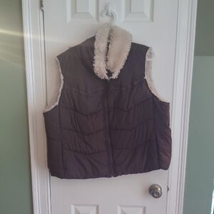 Dress Barn Brown Puffer Vest with Cream Lining